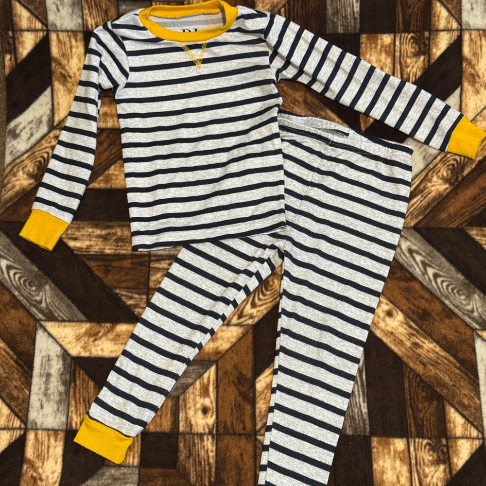 Essentials Gray and Black Pajama Sets for Ultimate Relaxation